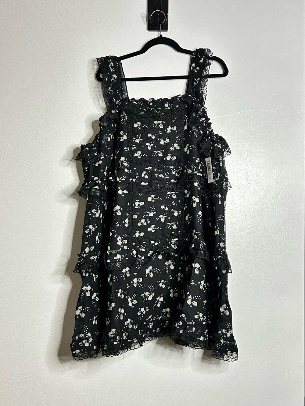NWT FESTI Torrid Floral Open Back Lace Trim Tiered Mini Dress Plus Size 3X 3